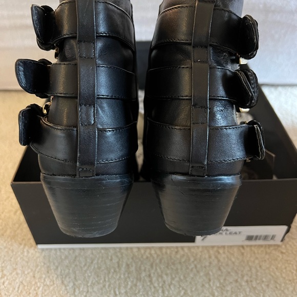 Shoemint ‘Sienna’ Boot. Black leather, gold hardware. Size 7. Like new! - Picture 4 of 6